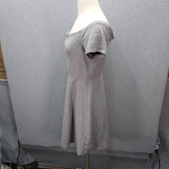 Old Navy Gray Off-Shoulder Short Sleeve Dress L Made In Cambodia - Picture 2 of 4
